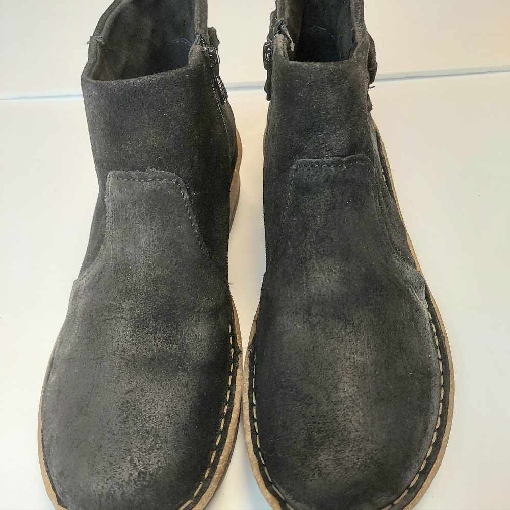 Born Viana Women's Size 7 Distressed Black Suede Ankle Zip Bootie Wedge Heel Tie